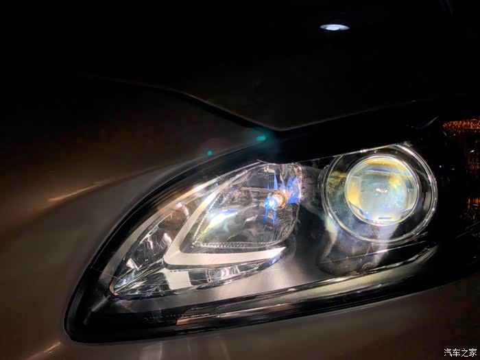 沃尔沃s60lt3自己换大灯