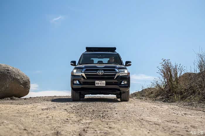 丰田陆地巡洋舰,霸气十足.