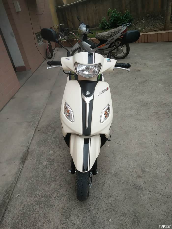 国四象牙白巧格i