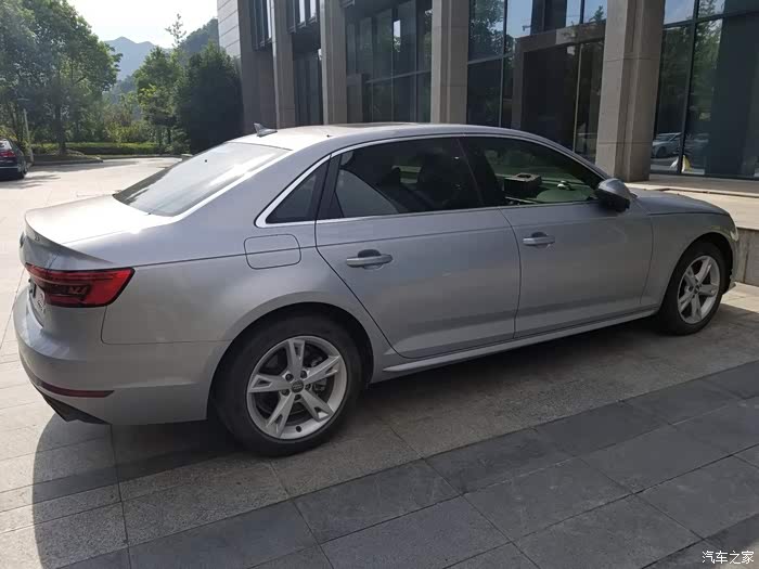 【图】哪位发两张银色的实物照片看看的_奥迪a4l论坛_汽车之家论坛