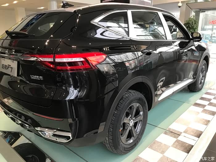 酷炫黑马来袭,充满野性的黑色哈弗f7登场