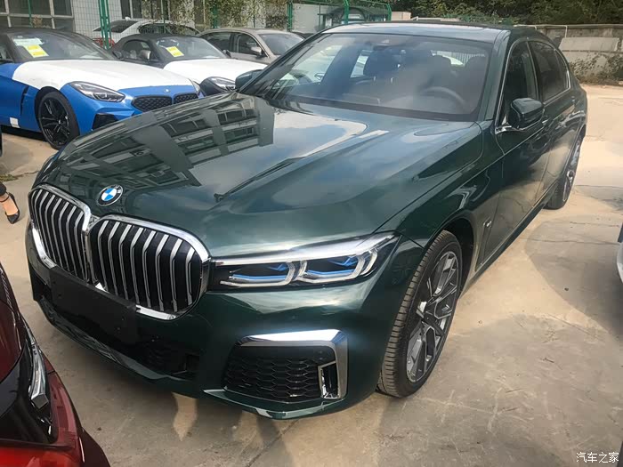 65 宝马7系论坛 准备提古德伍德绿全球限量28台的740,不知道这个颜色