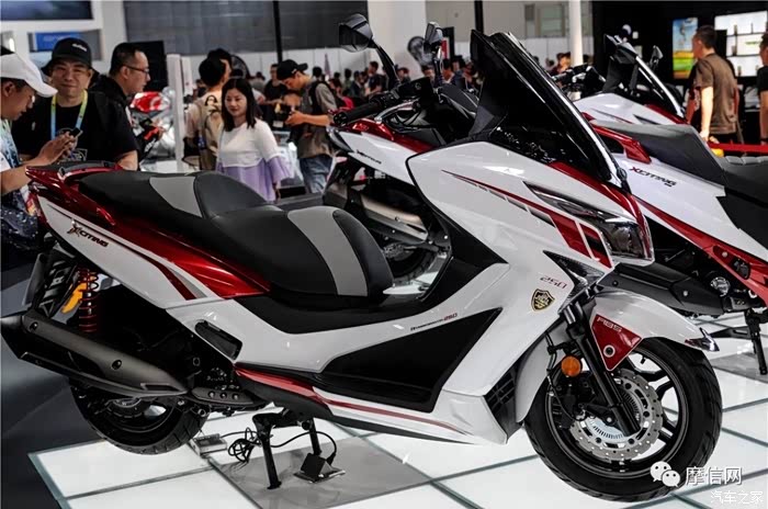 3671 | 回复: 10 摩托车论坛 【绵羊档案】19款光阳赛艇l300 abs