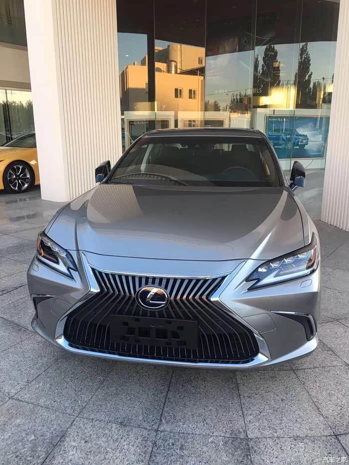 关于颜色选择的问题es300h很纠结