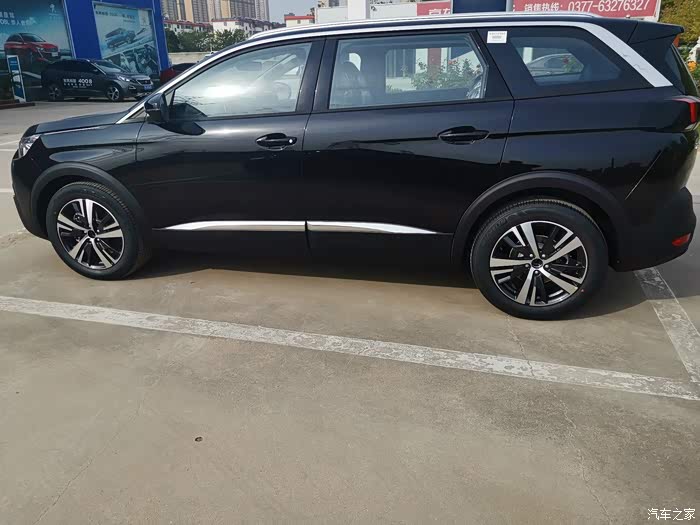 【图】谁有5008碳晶黑这款黑色的车?_标致5008论坛_汽车之家论坛