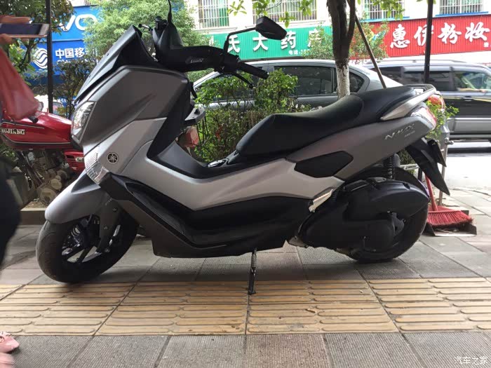 雅马哈tmax的小老弟 nmax155