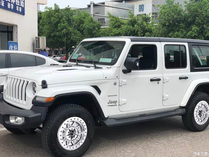 【图】白色撒哈拉换这种轮毂怎么样_牧马人论坛_汽车之家论坛