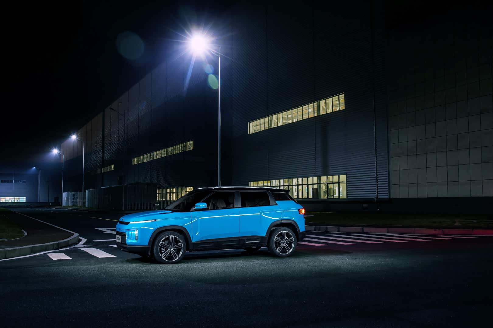 吉利icon上市,外观和内饰的设计科技感爆棚,时尚大气.