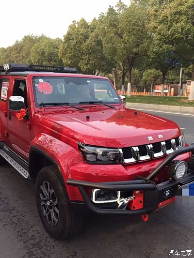 大喜之日,有bj40的红色车队,以后日子过的红红火火!