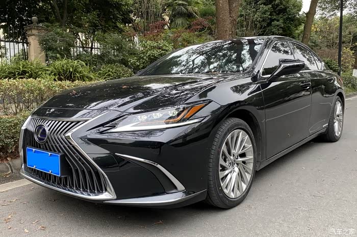 雷克萨斯es300h 行政版 驾乘体会(一: 配置对比和静态外观赏析)