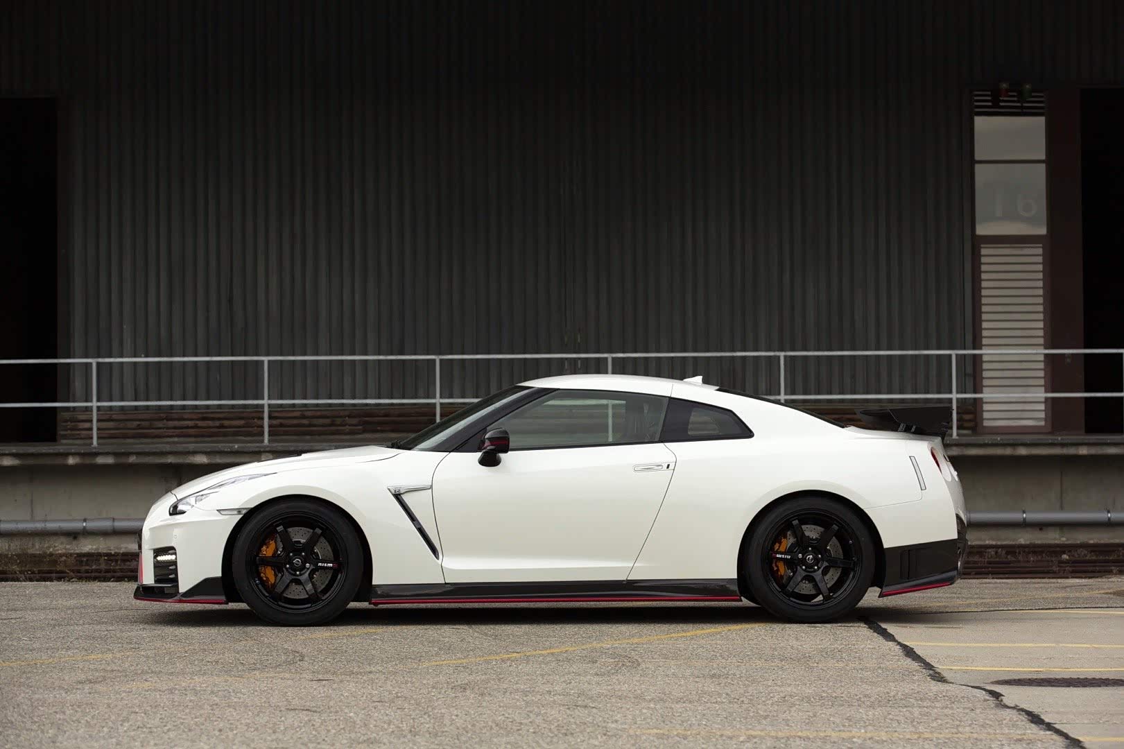 日产gt-r r35 nismo太帅了