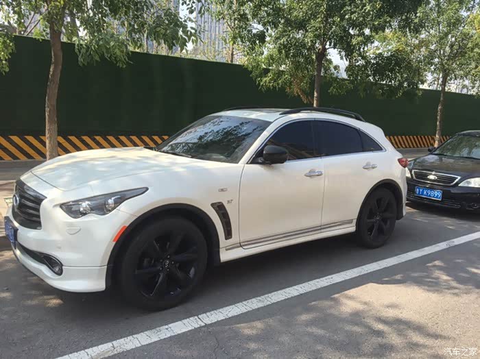 16年底17年初qx70绝影