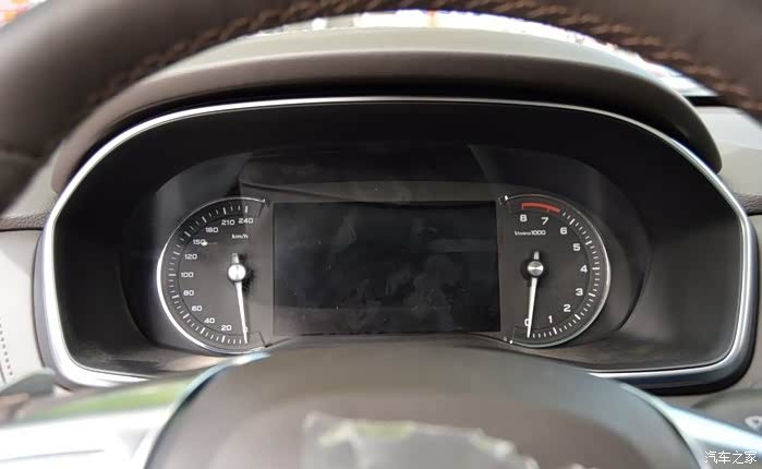 荣威rx8改变你对国产车的认知