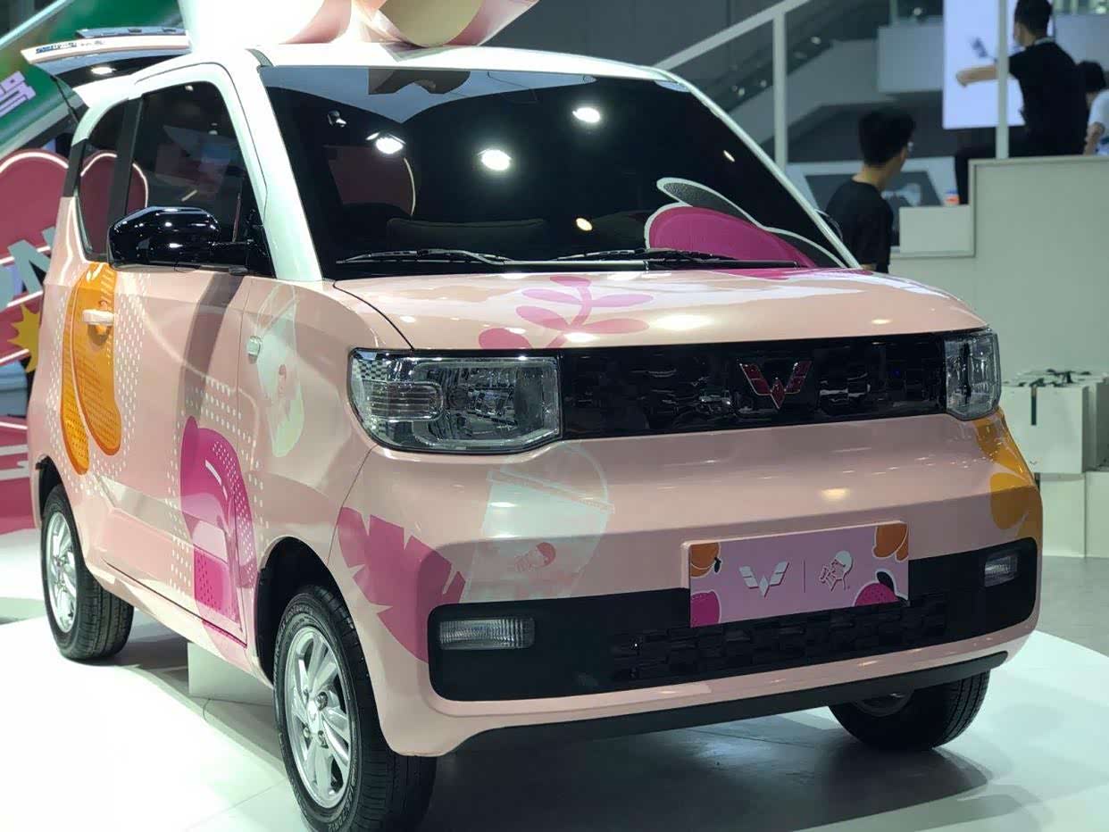 萌翻少女心,五菱不仅是人民需要啥就造啥,女神需要的它也造