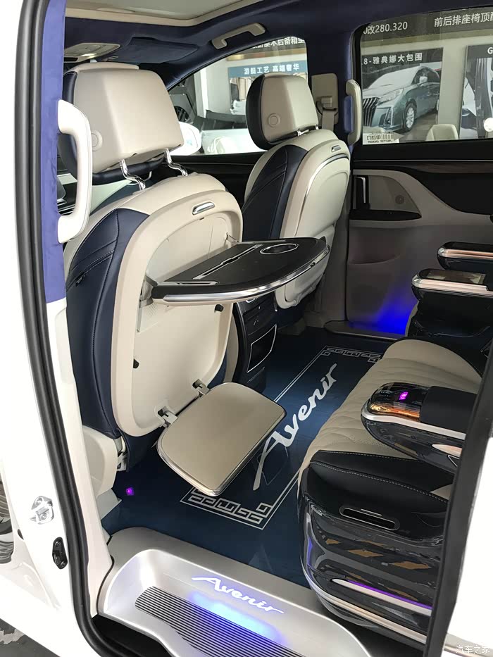 20款陆上公务舱652t简单升级一下2w多点