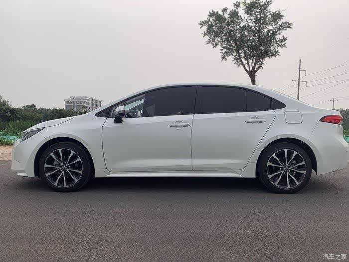 跨过山河大海 四兄弟自驾闯黄山