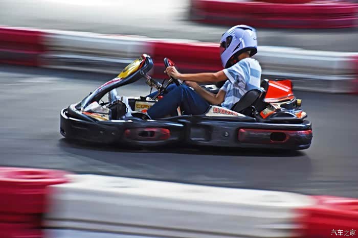 【bmw2系旅行车卡丁车大赛】带你清爽玩一"夏"不一样的周末