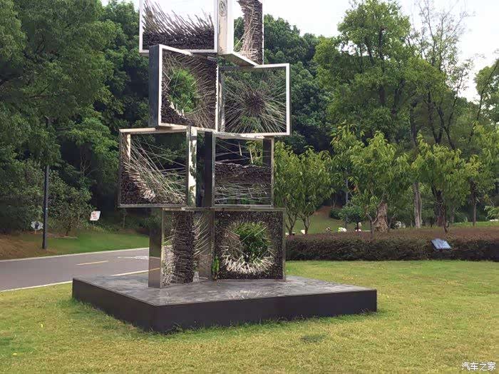 千奇百态,艺术公园,一起走进耐人寻味的雕塑世界