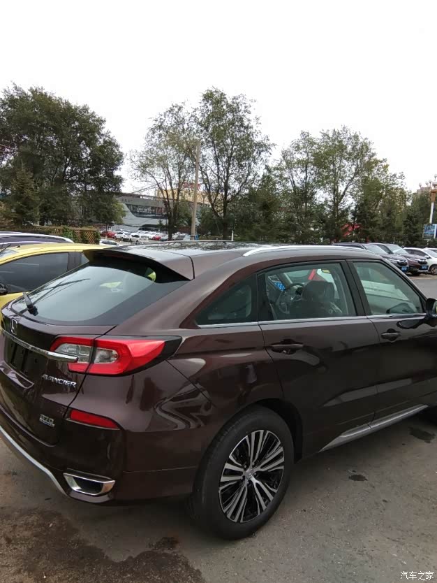 冠道提车琥珀金真的很好看.