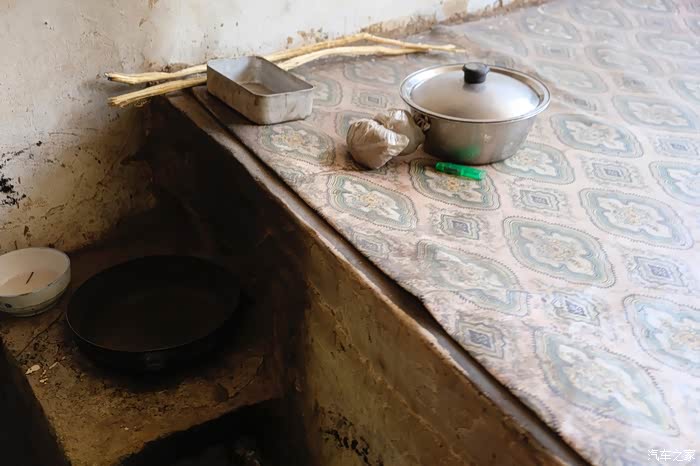 【发现·公益】这里土壤比新鲜空气珍贵,去河北贫困村看孤寡老人