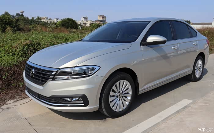 国民家轿优化升级上汽大众朗逸2021款