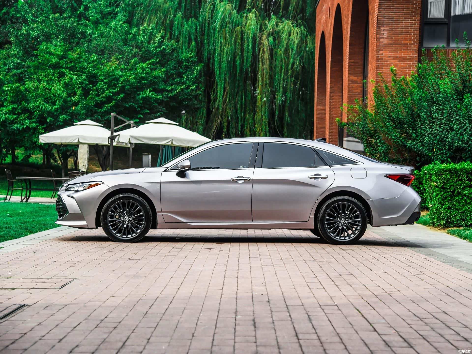 卓越的运动性能以及科学的流线型设计