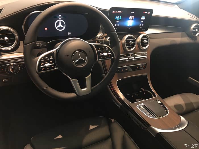 【图】glc 300l豪华,内饰到底啥颜色耐看?_奔驰glc论坛_汽车之家论坛