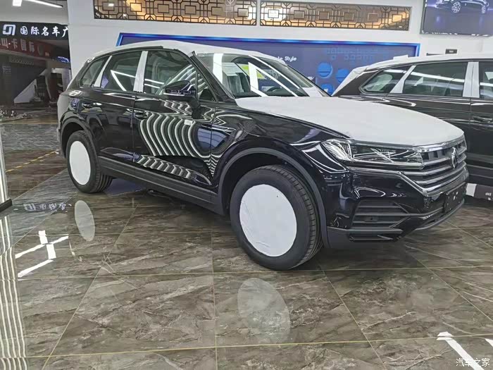 2021途锐20领航升级版国六朋友圈发的天津港现车带空悬