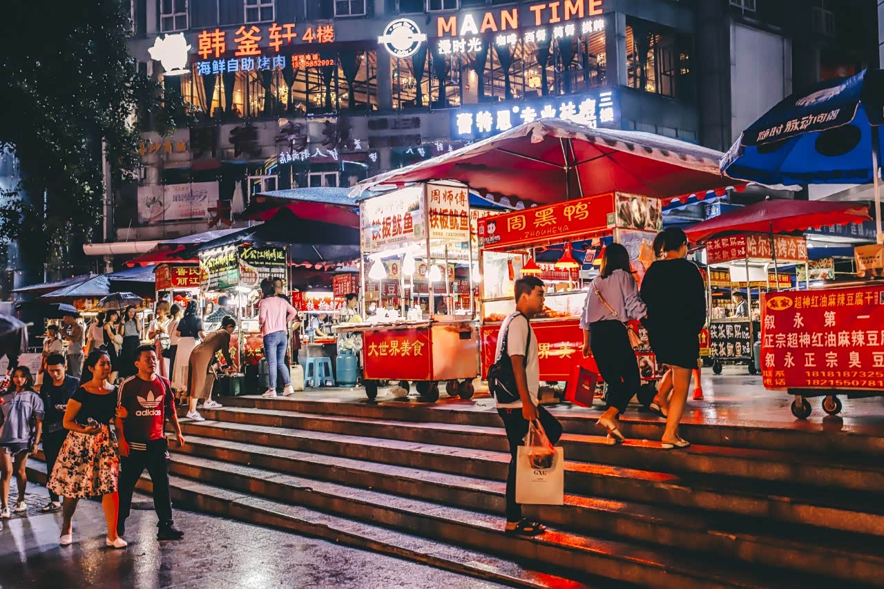 泸州白塔夜市,熟悉的夜市烟火气回来了
