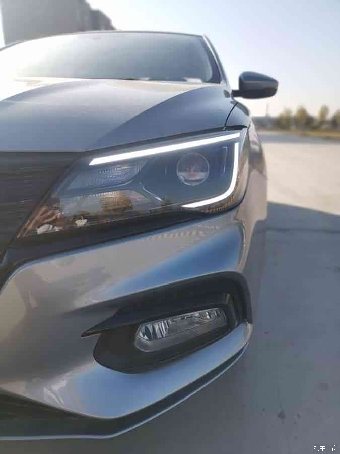 爱车荣威i5黑武士