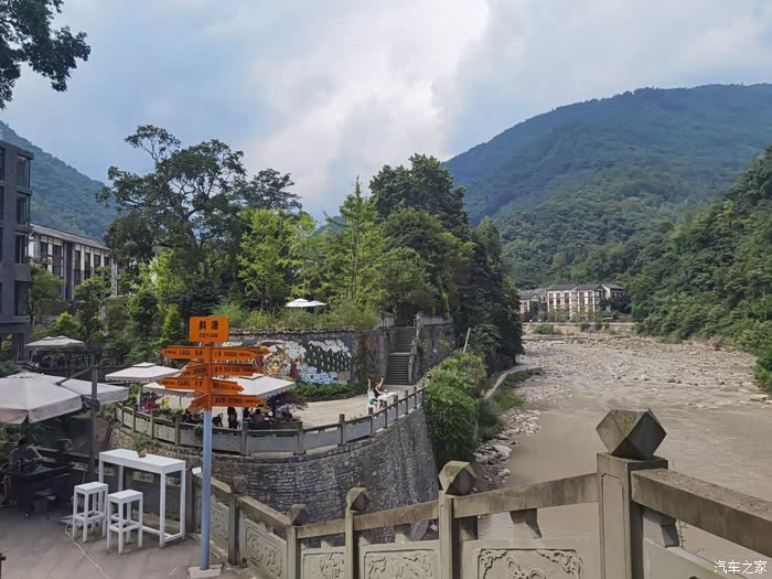 成都郊区有一一个小镇国庆好去处