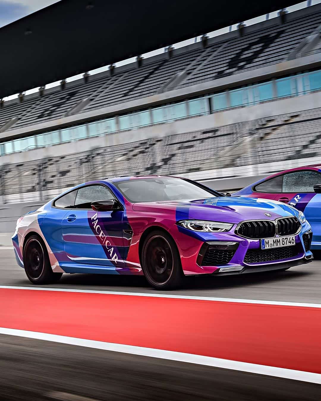 宝马m8艺术涂装