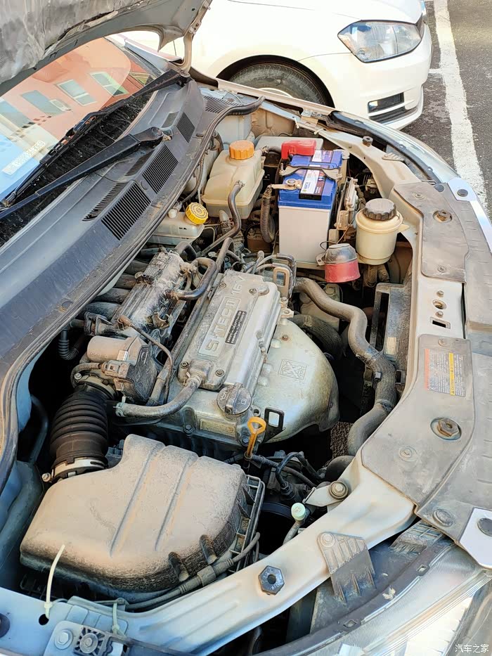 2013款12新赛欧更换瓦尔塔蓝标电瓶