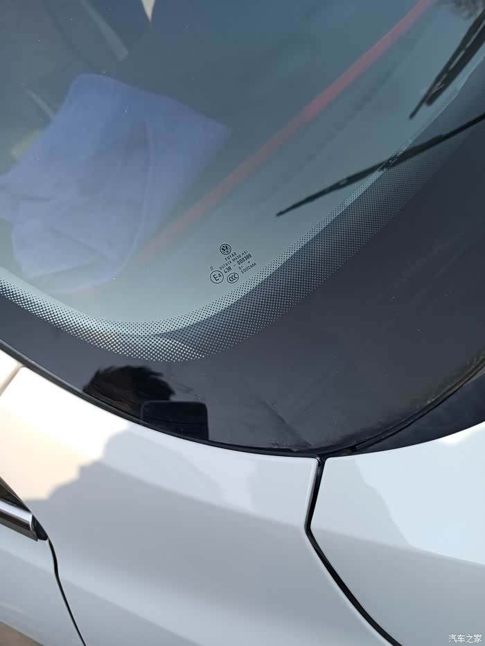 更换前挡风玻璃需要多少钱