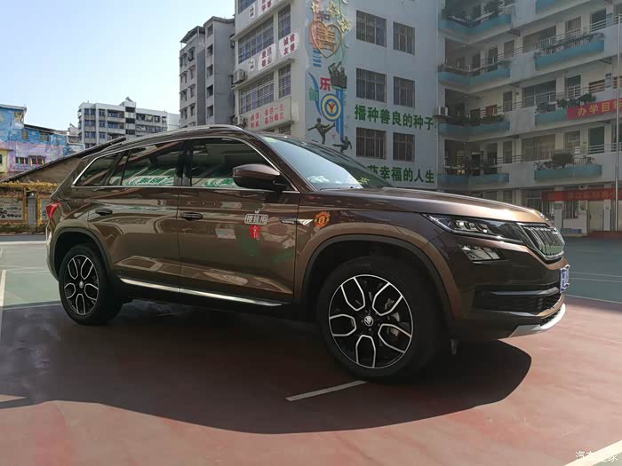 突然觉得檀木棕的好看