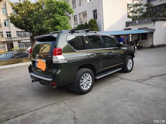 军绿色一汽丰田普拉多最高配出售
