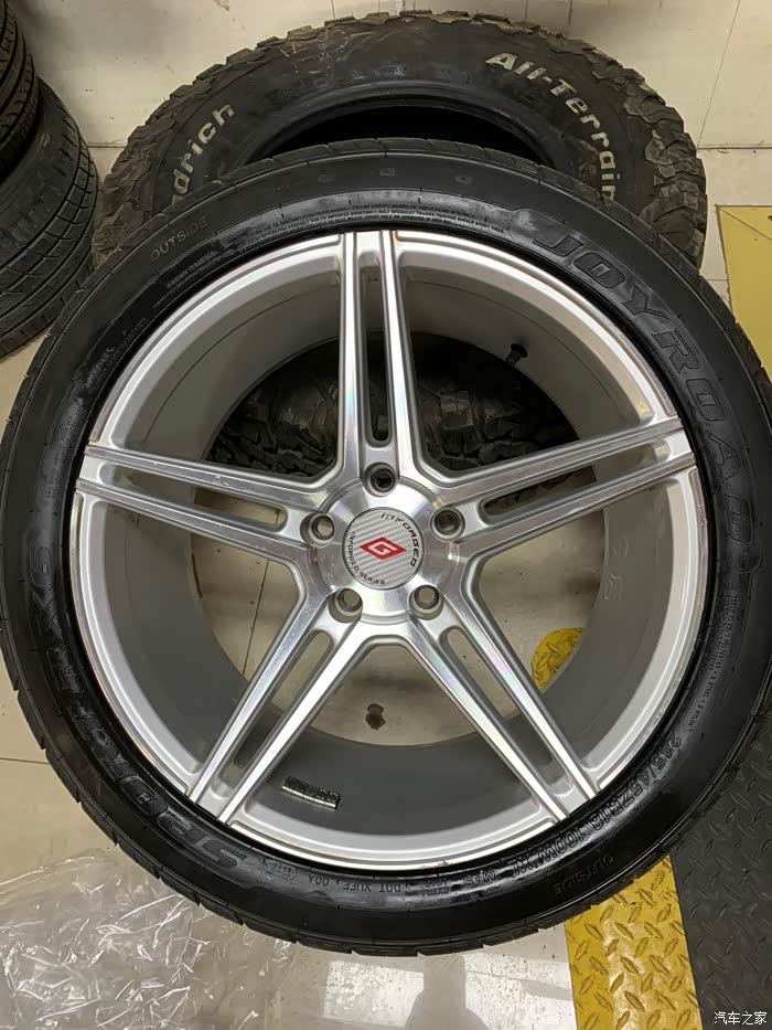 出售ifg5正品18寸轮毂带胎