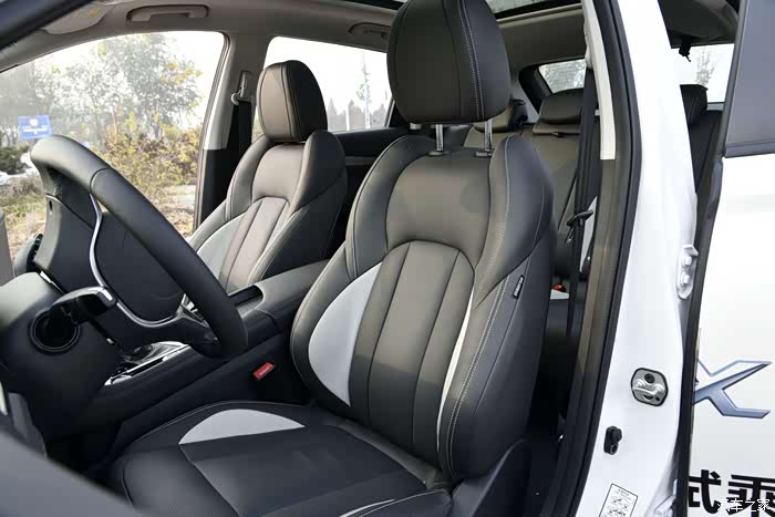 【ai生态suv】实力不容忽视,试驾东风风神ax7东风风神ax7座椅空间体验