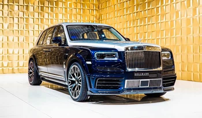 蓝白车身,黑色小尾翼,运动套件,这款劳斯莱斯库里南帅不帅?