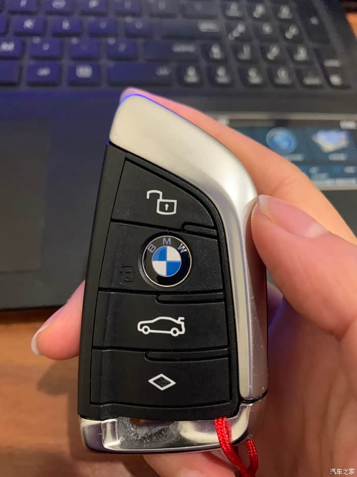 【图】求问新3系钥匙上的菱形按钮作用_宝马3系论坛_汽车之家论坛