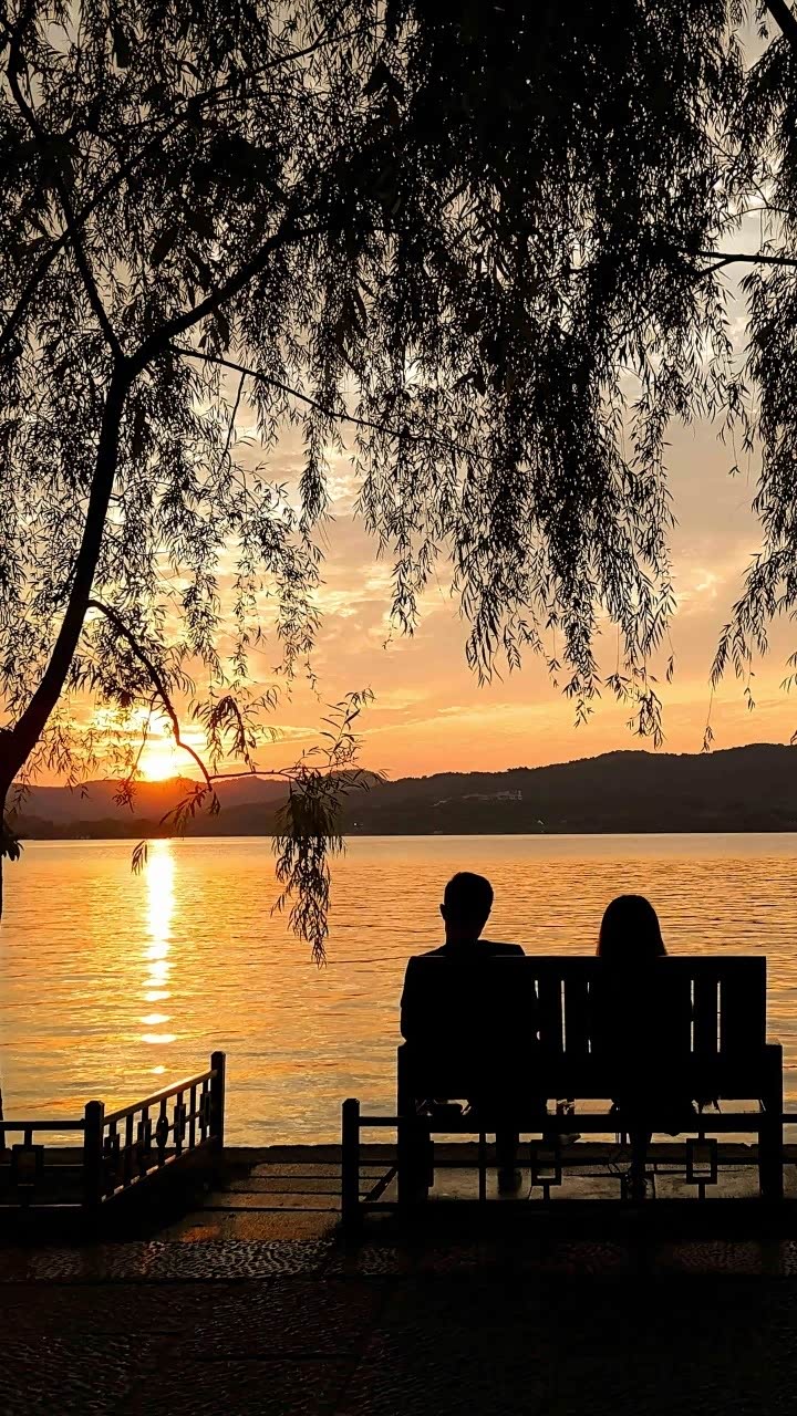 秋天的风景让人感到凉爽又温馨!