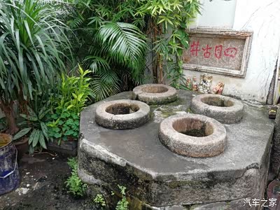 牌坊街我也不是第一次去了,但每次去都会有不一样的感觉,不一样的