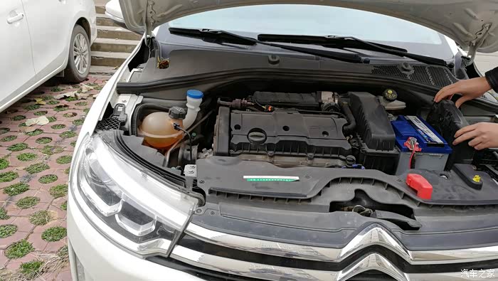 【图】小白没电了之电池更换记_雪铁龙c3-xr论坛_汽车之家论坛