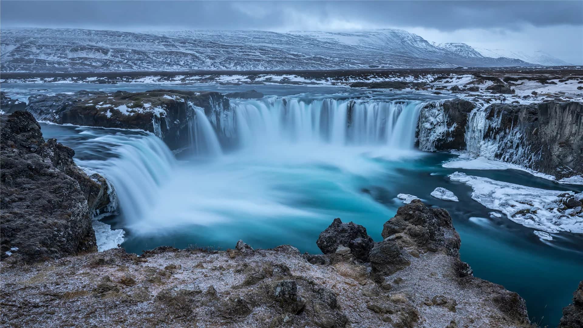 很不错的一个地方,青山绿水,生活惬意悠闲,很适合去放松心情.