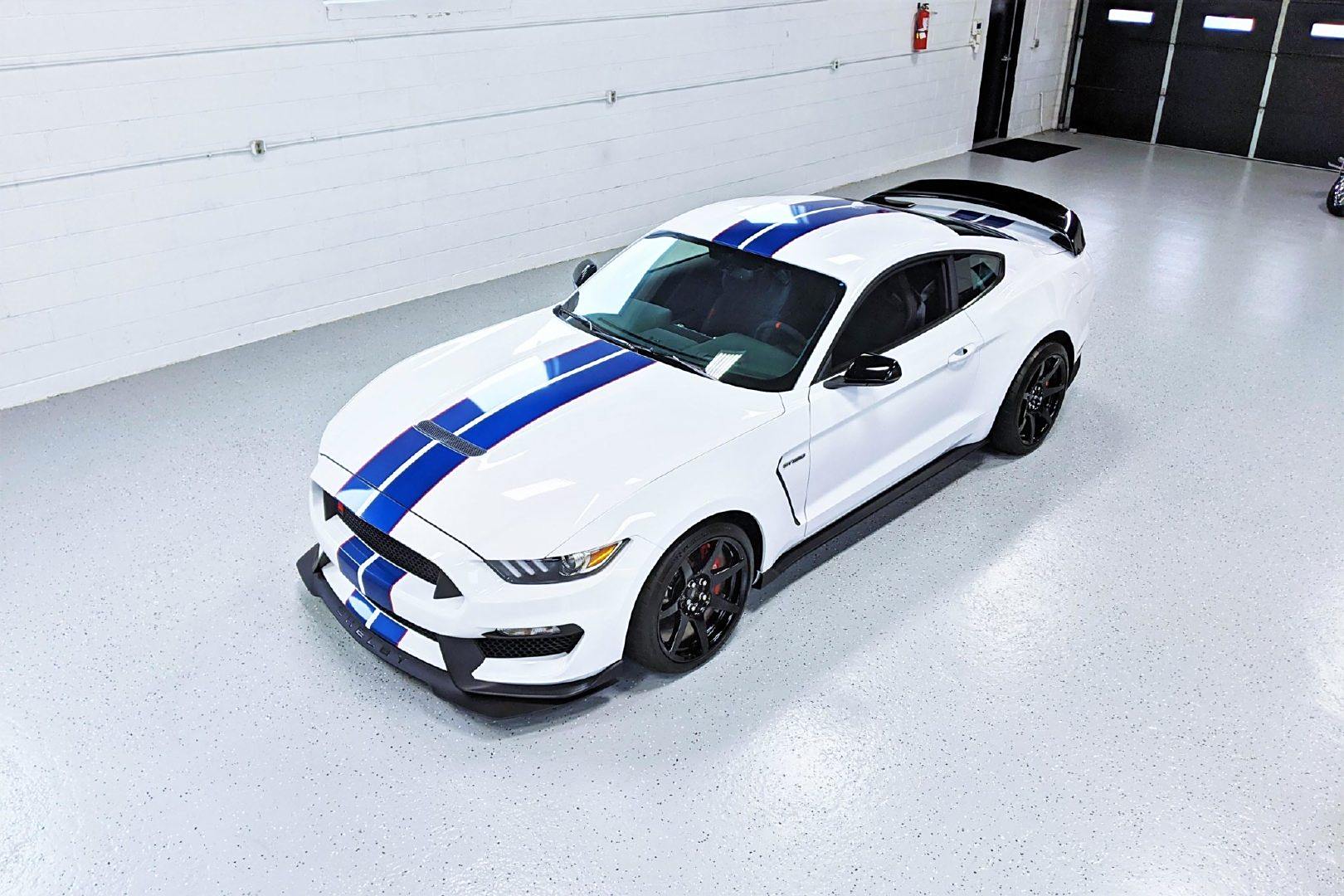 福特野马gt350r