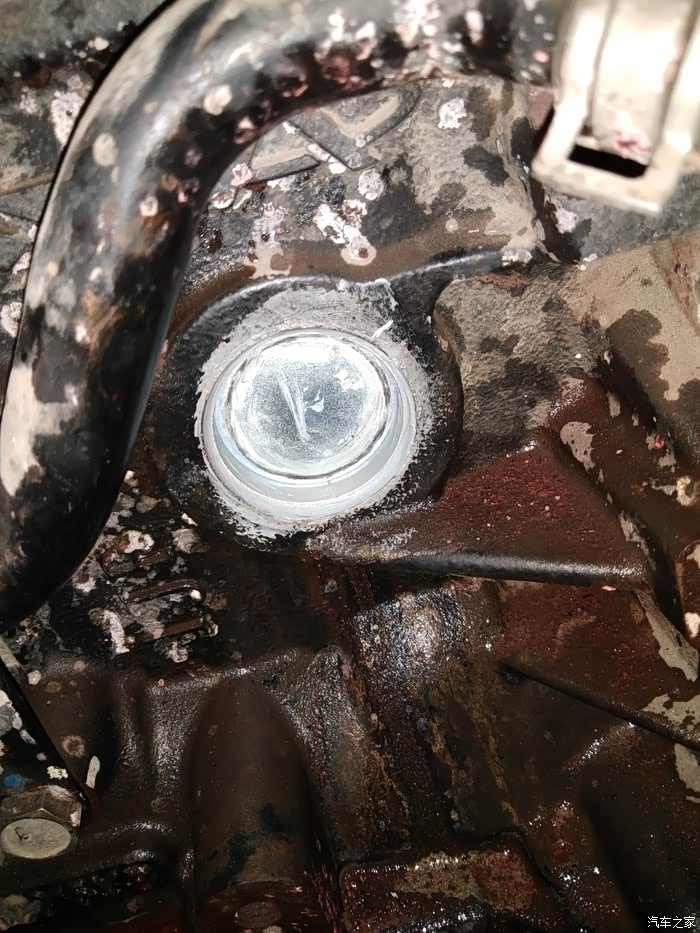 发动机堵头漏了.