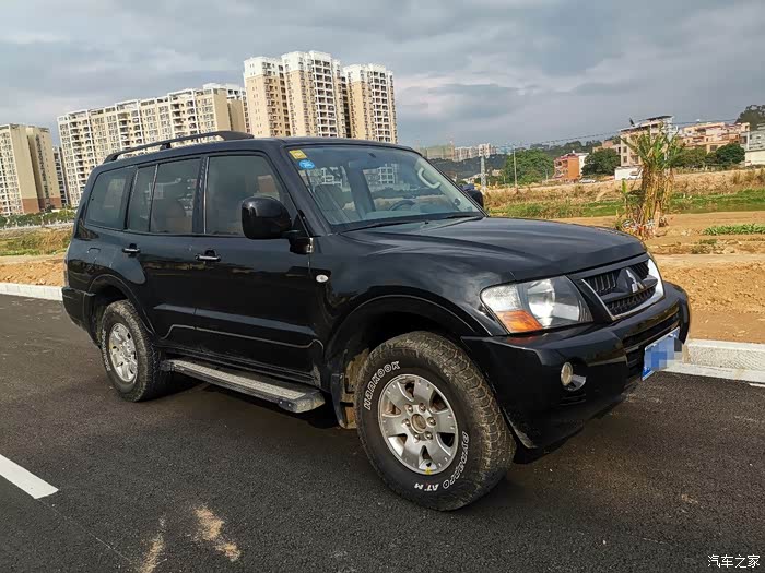 09年三菱黑山猫手动30l