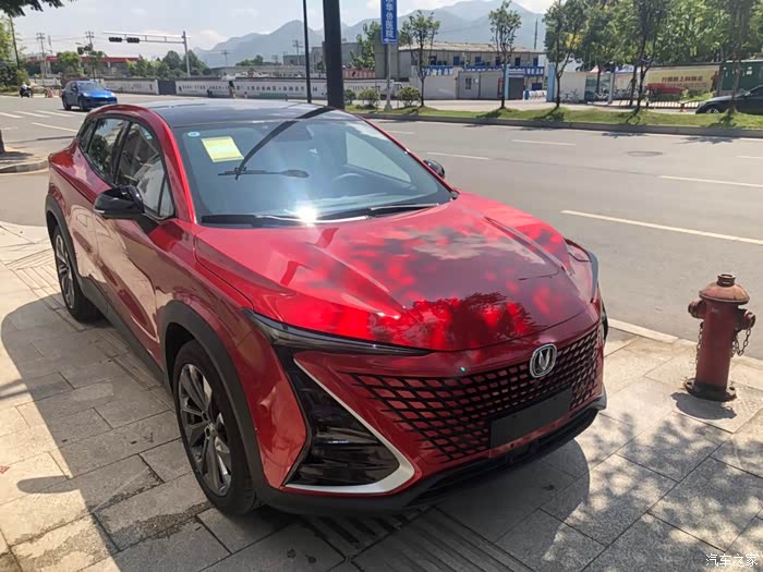 【图】引力uni-t红色旋风来袭_长安uni-t论坛_汽车之家论坛