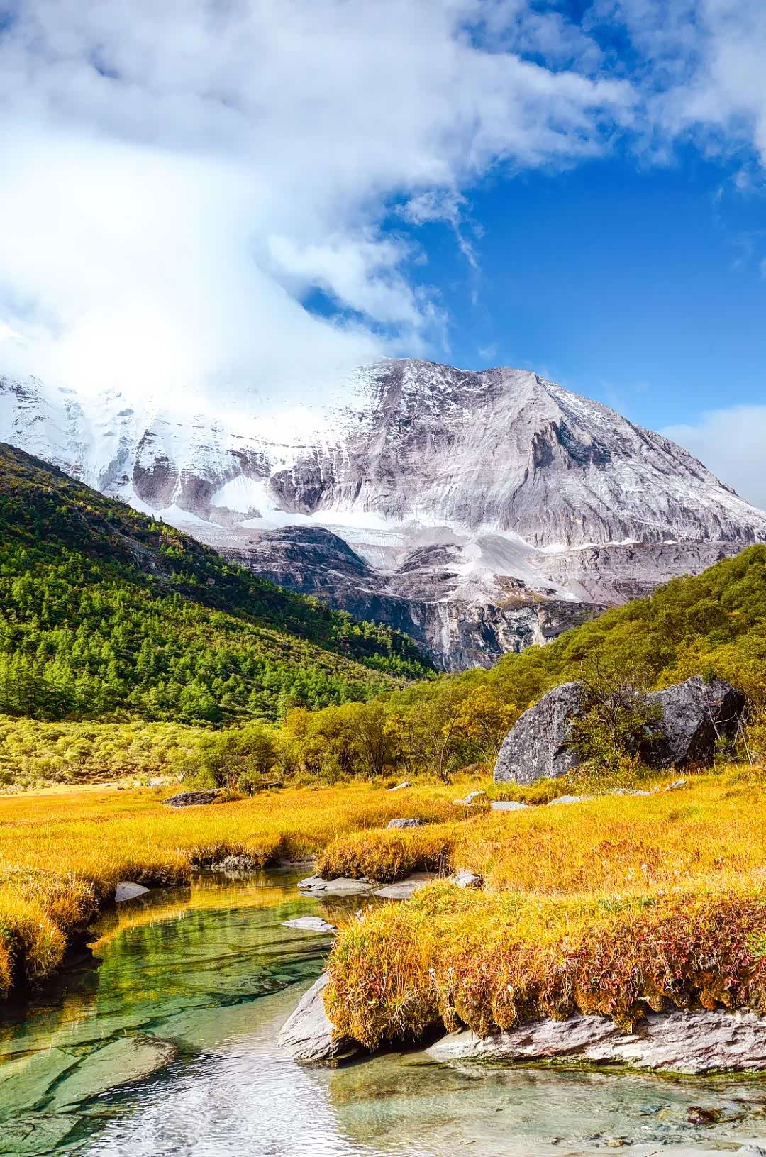 稻城亚丁一个长在梦里的地方一个此生必去的人间净土