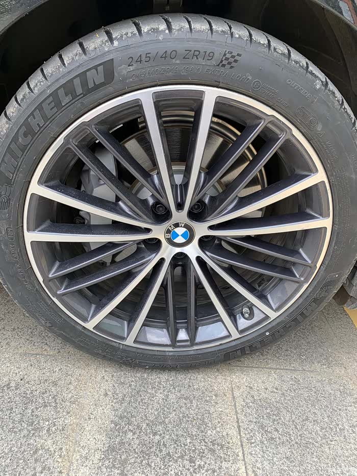 告别防爆胎换上米其林ps4s